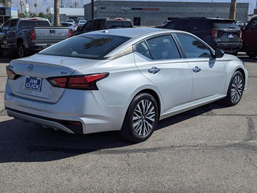 Brilliant Silver Metallic 2024 Nissan Altima 2.5 SV
