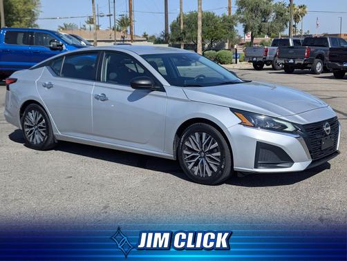 Brilliant Silver Metallic 2024 Nissan Altima 2.5 SV