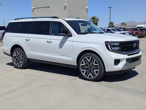 Star White Metallic Tri-Coat 2026 Ford Expedition Max Platinum