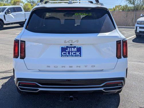 Glacial White Pearl 2022 Kia Sorento S