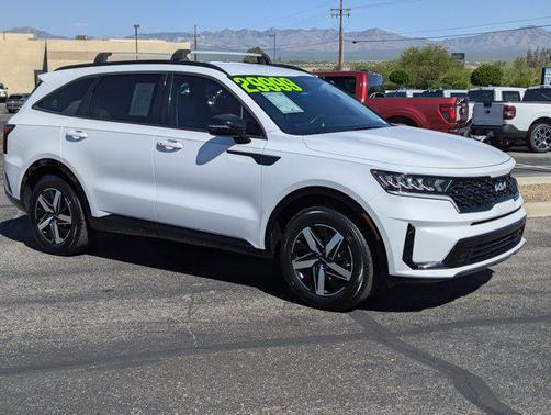 Glacial White Pearl 2022 Kia Sorento S