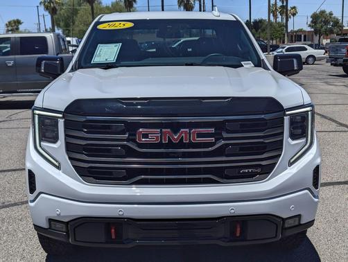 Summit White 2025 GMC Sierra 1500 AT4