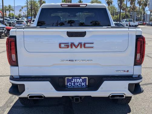 Summit White 2025 GMC Sierra 1500 AT4