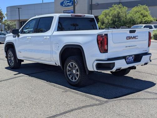 Summit White 2025 GMC Sierra 1500 AT4