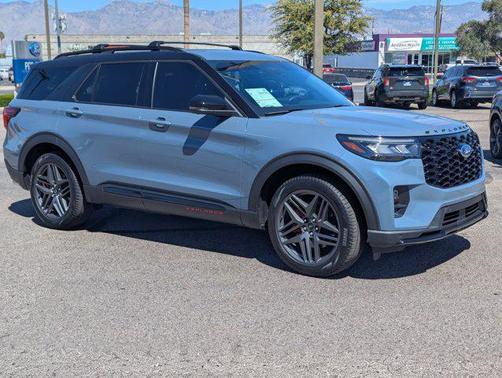 Vapor Blue Metallic 2025 Ford Explorer ST-Line