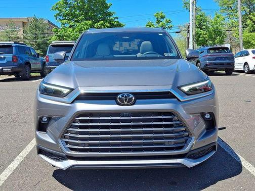 Metal 2026 Toyota Grand Highlander Hybrid MAX Platinum