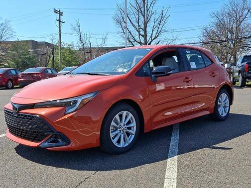 2026 Toyota Corolla Hatchback SE