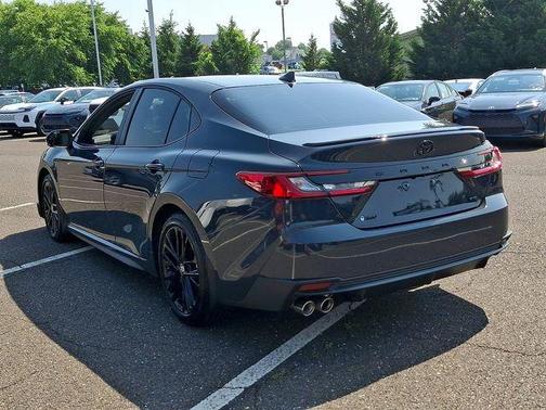 UNDERGROUND 1L7 2026 Toyota Camry SE