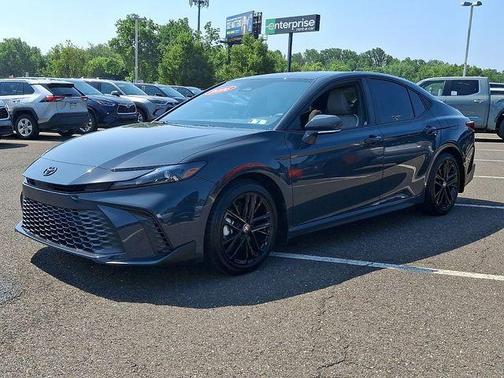 UNDERGROUND 1L7 2026 Toyota Camry SE
