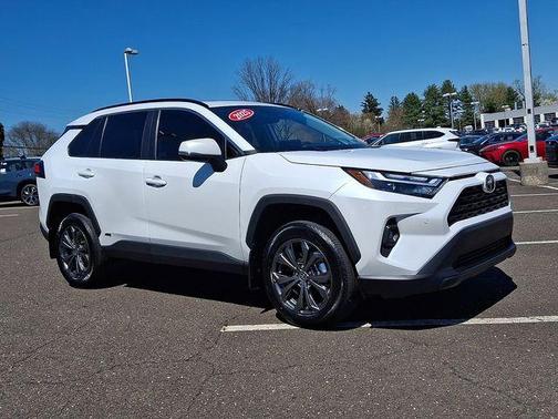 2025 Toyota RAV4 Hybrid XLE Premium