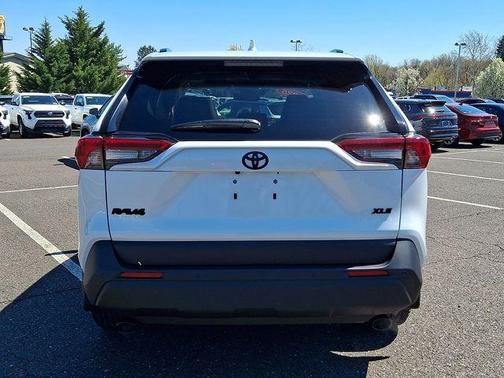 2025 Toyota RAV4 Hybrid XLE Premium
