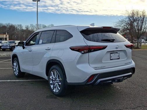 2026 Toyota Highlander Limited