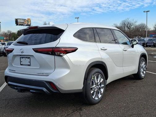 2026 Toyota Highlander Limited