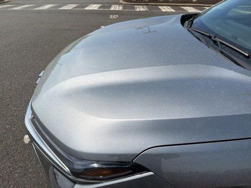 Sterling Gray Metallic 2025 Chevrolet Trax LT