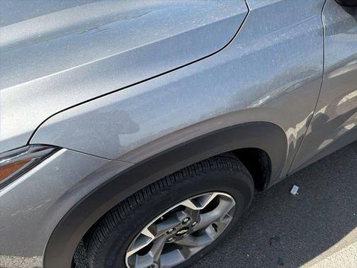 Sterling Gray Metallic 2025 Chevrolet Trax LT