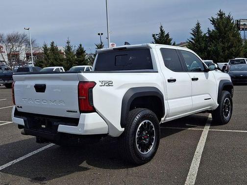 2025 Toyota Tacoma Hybrid TRD