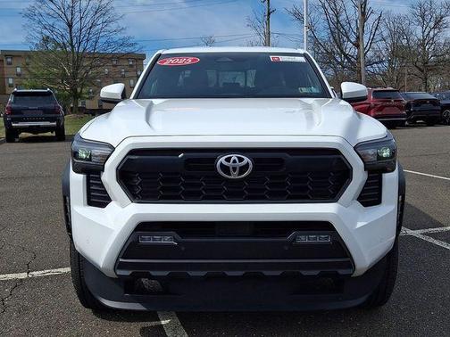 2025 Toyota Tacoma Hybrid TRD
