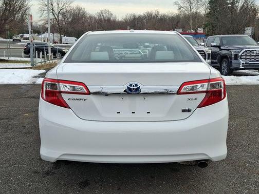 2012 Toyota Camry Hybrid XLE