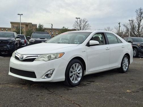 2012 Toyota Camry Hybrid XLE