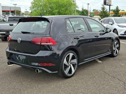 Deep Black Pearl Effect 2019 Volkswagen Golf GTI 2.0T SE