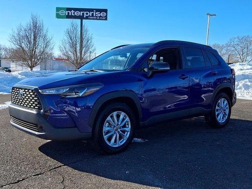 2025 Toyota Corolla Cross LE