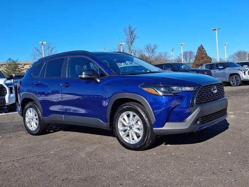 2025 Toyota Corolla Cross LE