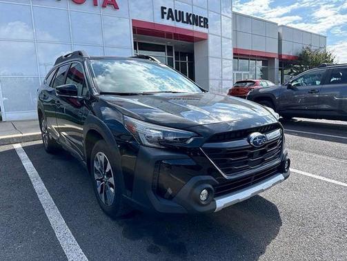 Crystal Black Silica 2023 Subaru Outback Limited