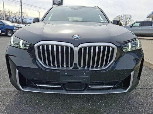 Black Sapphire Metallic 2024 BMW X5 xDrive40i