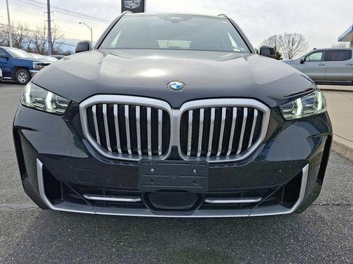 Black Sapphire Metallic 2024 BMW X5 xDrive40i