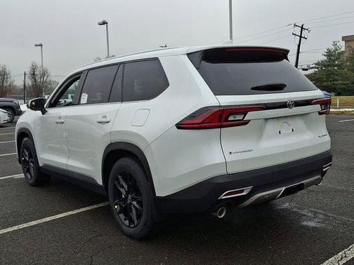 2026 Toyota Grand Highlander Hybrid MAX Platinum