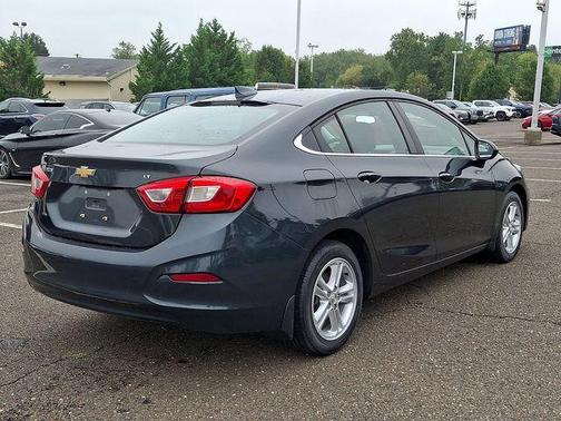 Graphite Metallic 2018 Chevrolet Cruze LT