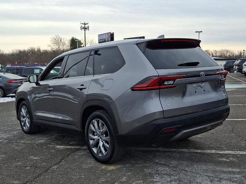 2025 Toyota Grand Highlander LIMITED