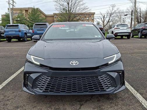 UNDERGROUND 1L7 2025 Toyota Camry XSE