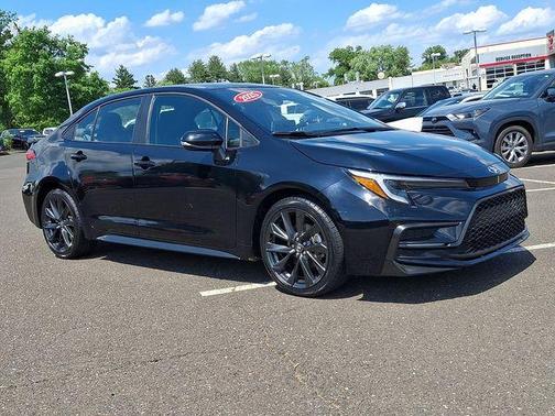 Midnight Black Metallic 2025 Toyota Corolla SE