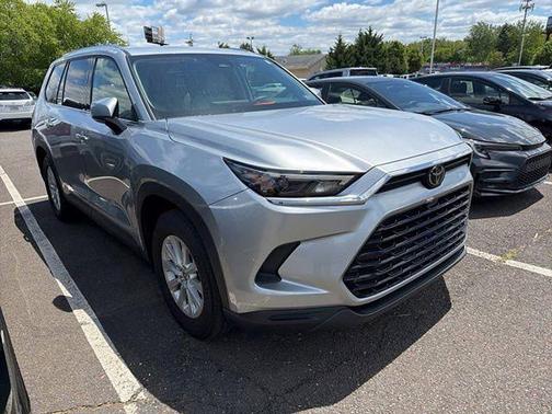 Celestial Silver Metallic 2025 Toyota Grand Highlander XLE