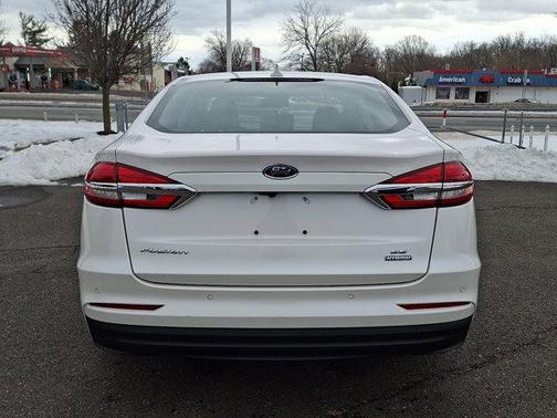 2020 Ford Fusion Hybrid SE