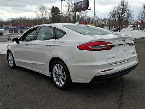 2020 Ford Fusion Hybrid SE