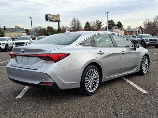 2021 Toyota Avalon Hybrid Limited
