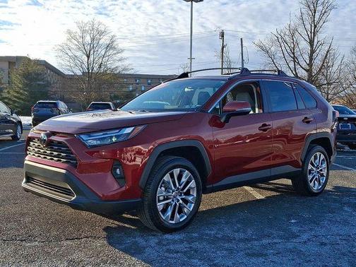 2025 Toyota RAV4 XLE Premium