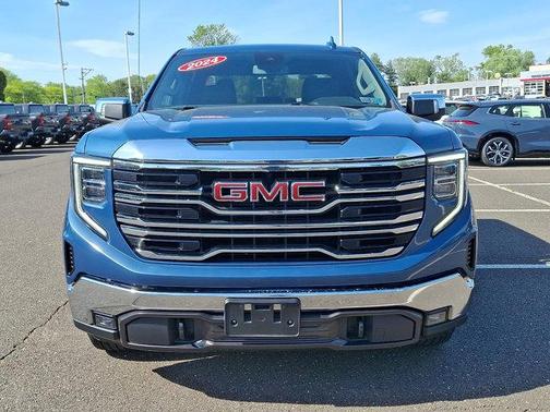 Metallic 2024 GMC Sierra 1500 SLT
