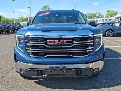 Metallic 2024 GMC Sierra 1500 SLT