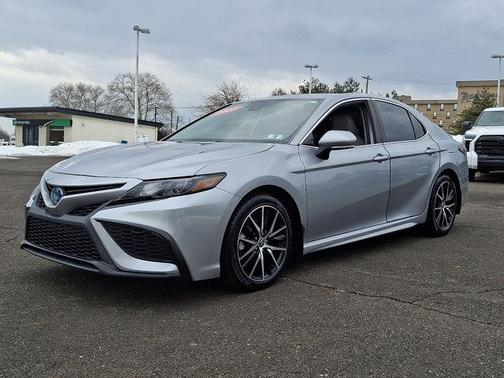 2023 Toyota Camry Hybrid SE