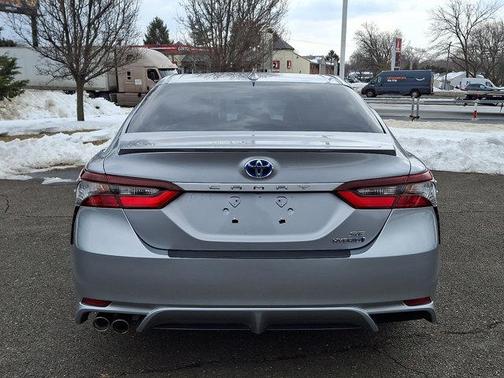 2023 Toyota Camry Hybrid SE