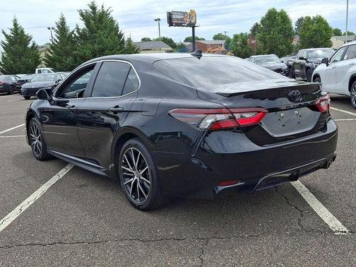 Midnight Black Metallic 2024 Toyota Camry SE