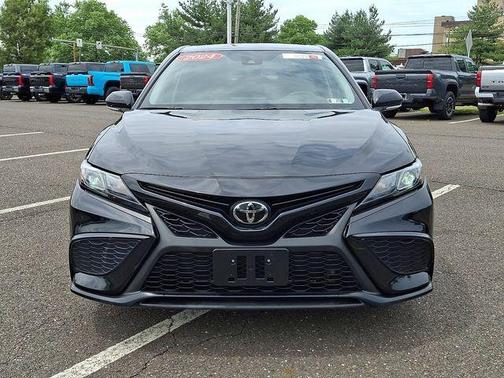 Midnight Black Metallic 2024 Toyota Camry SE