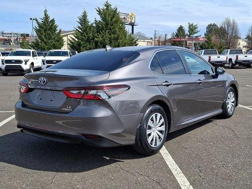 2023 Toyota Camry Hybrid LE
