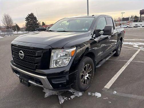 2021 Nissan Titan SV