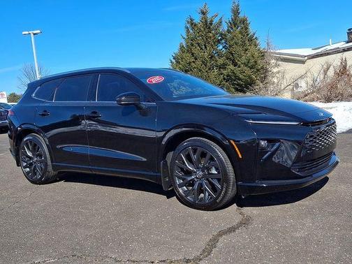 2025 Toyota Crown Signia LIMITED