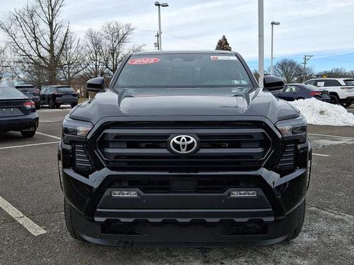 2025 Toyota Tacoma SR5