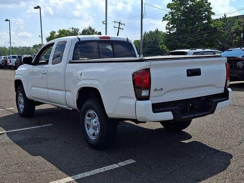 White 2022 Toyota Tacoma SR
